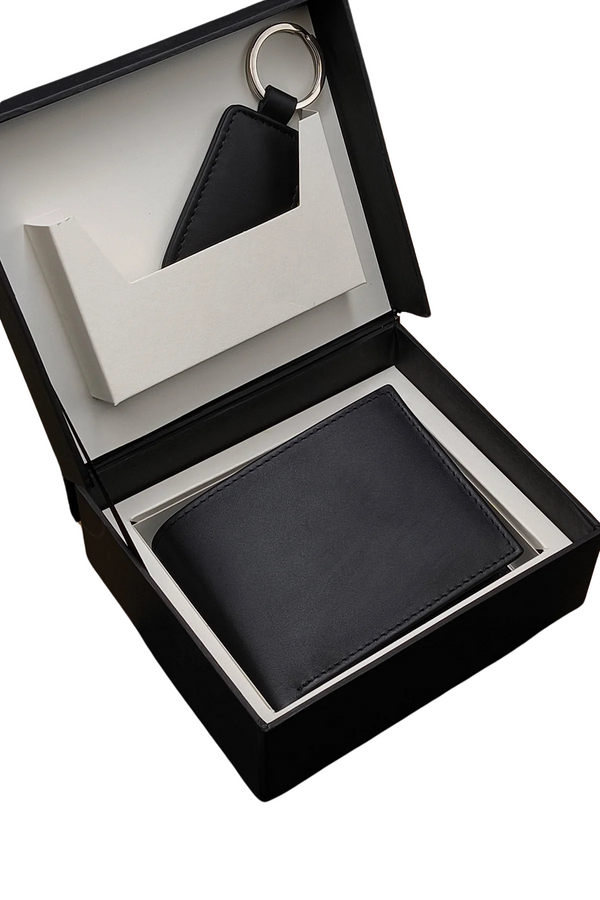 Men’s Gift Set: Black Leather Wallet with Keychain